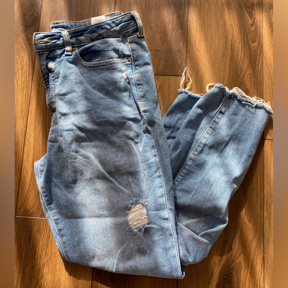 Old Navy OG Straight Ripped Jeans